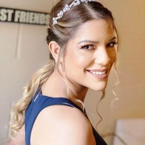 Meet your Posher, Johany